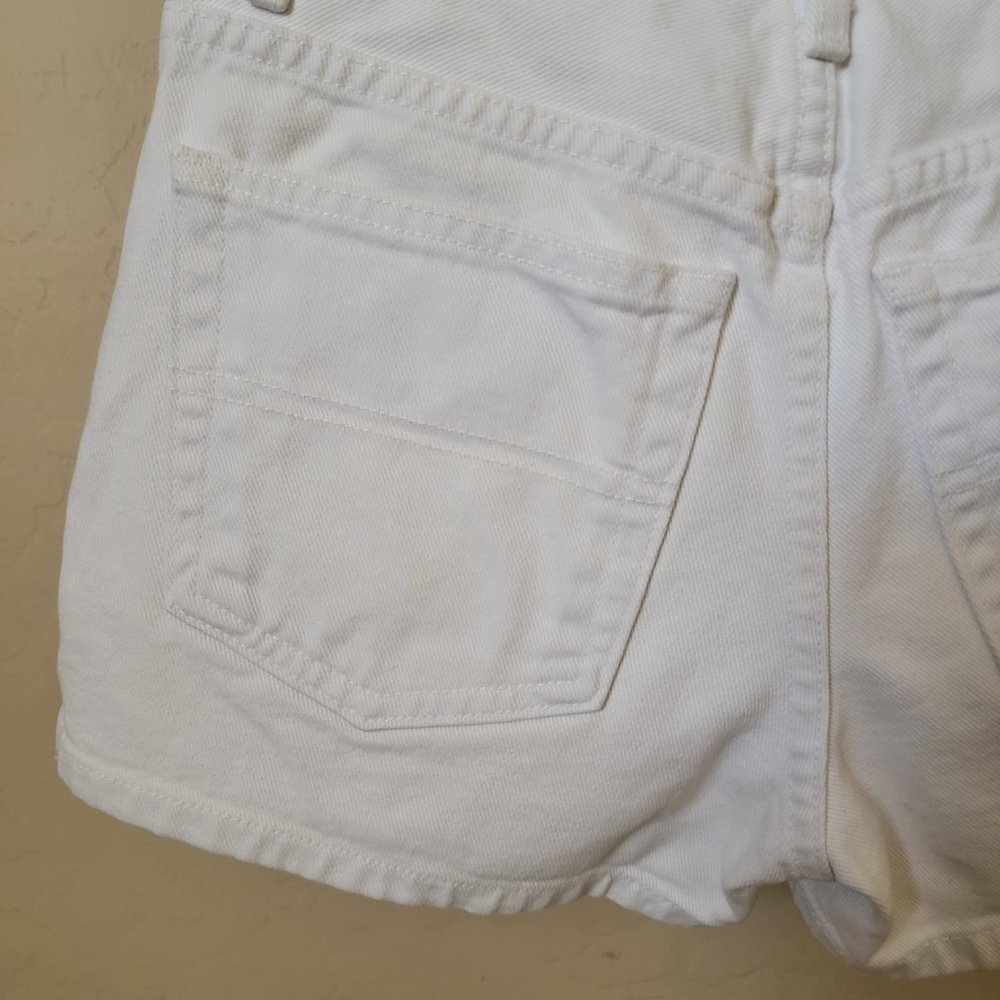 Vintage Guess Beaded Belt White Denim Jean Shorts - Picture 9 of 16